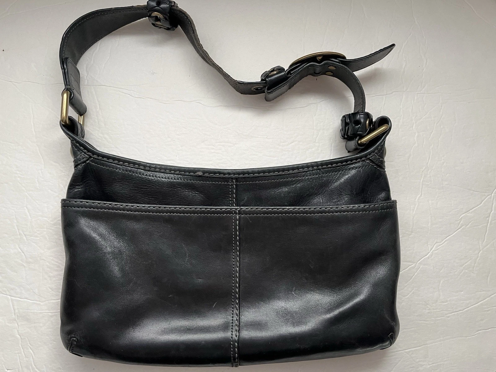 Vintage COACH F0769-11416 Black Leather Purse Handbag Buckle Strap Zipper Tassel