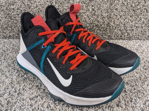 Nike LeBron Witness IV Athletic Basketball Shoes Men's US Size 9.5 Sneakers - Picture 3 of 11