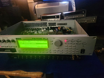 Korg Triton-Rack Expandable Synthesizer / Sampler Module   Pristine, Tested, Exp