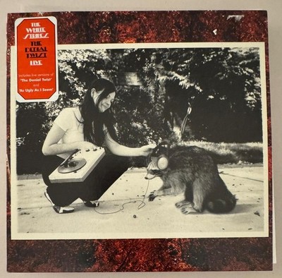THE WHITE STRIPES   THE DENIAL TWIST (LIVE) / AS UGLY AS I SEEM - 7'' VINYL - L2