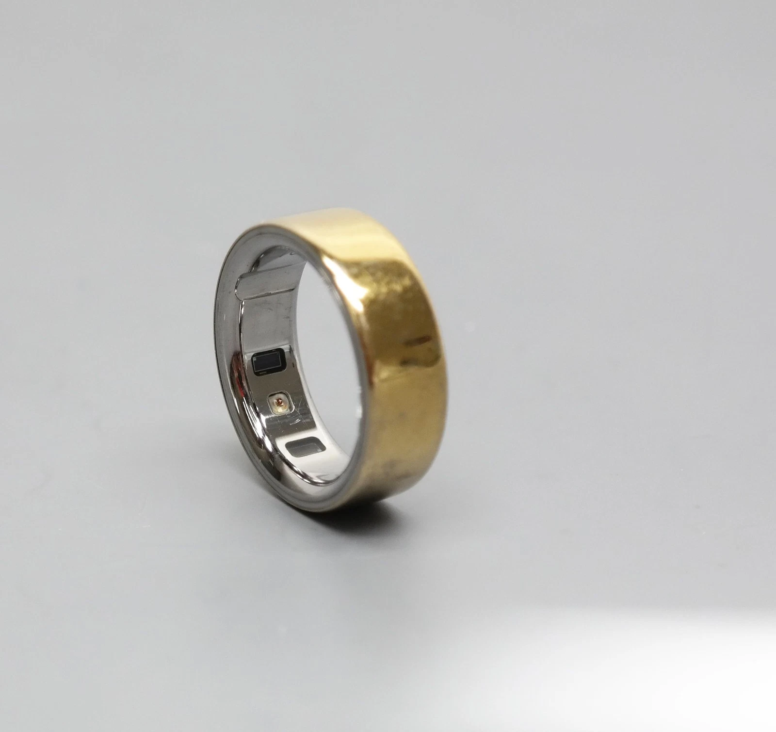Oura Ring 4 Smart Ring Size 10 - Gold JZ90-54216-10 Ring Only
Opens in a new window or tab