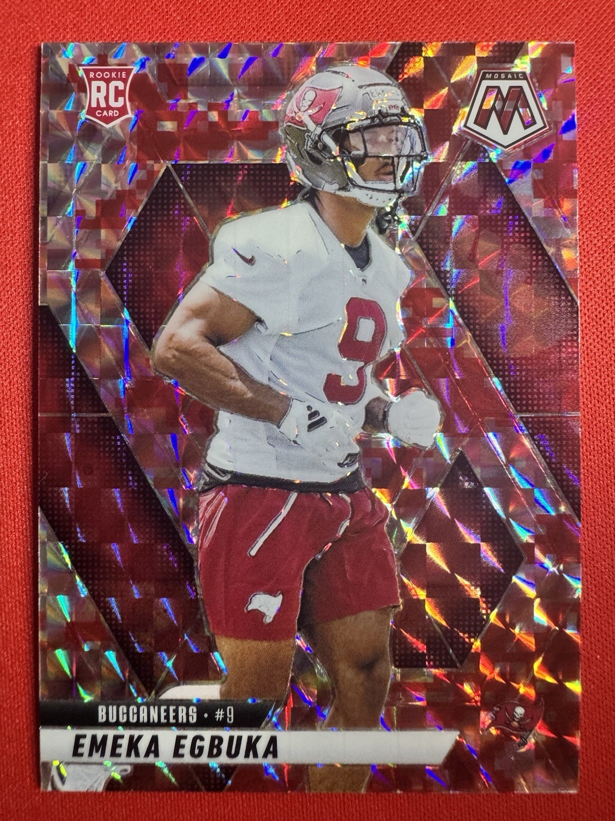 2025 Panini Mosaic Football Rookie RC Camo Red Prizm #376 - Emeka Egbuka