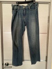Levi's 314 Shaping Straight Jeans Women  s Size 33 34W 32L