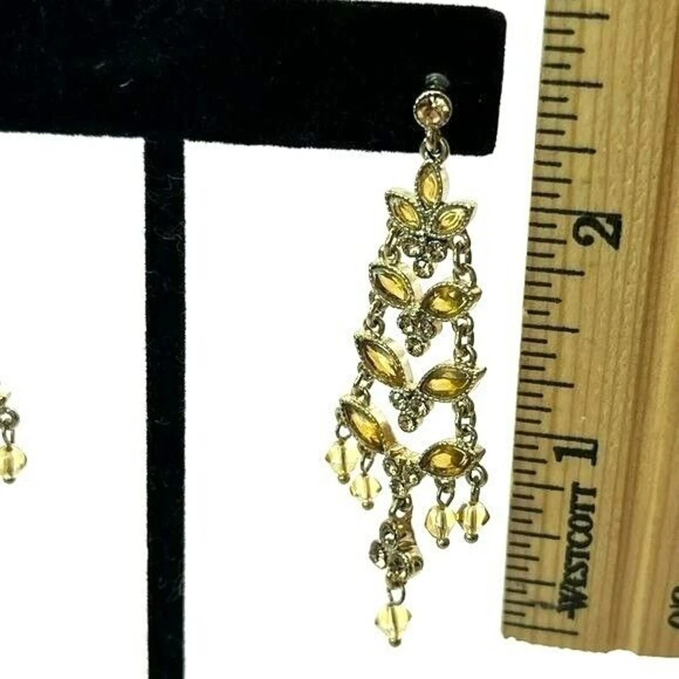 Pendientes colgantes Monet candelabro amarillo verde pera tono dorado Foto 4 de 4
