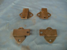 DAIMLER V8 250  EXHAUST MOUNTS 4 X C8397 EXHAUST MOUNT