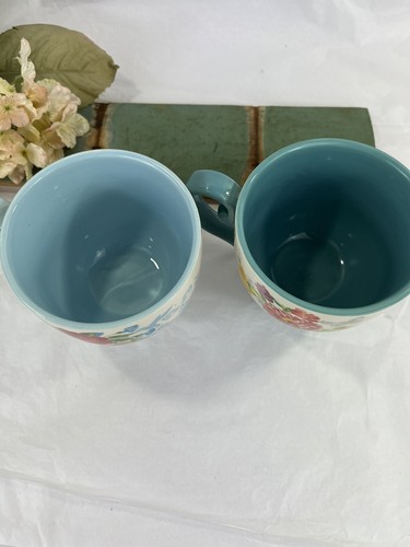 The Pioneer Woman Floral 14.5 Oz Coffee Mug Set Of TWO (OSS) - Picture 2 of 5