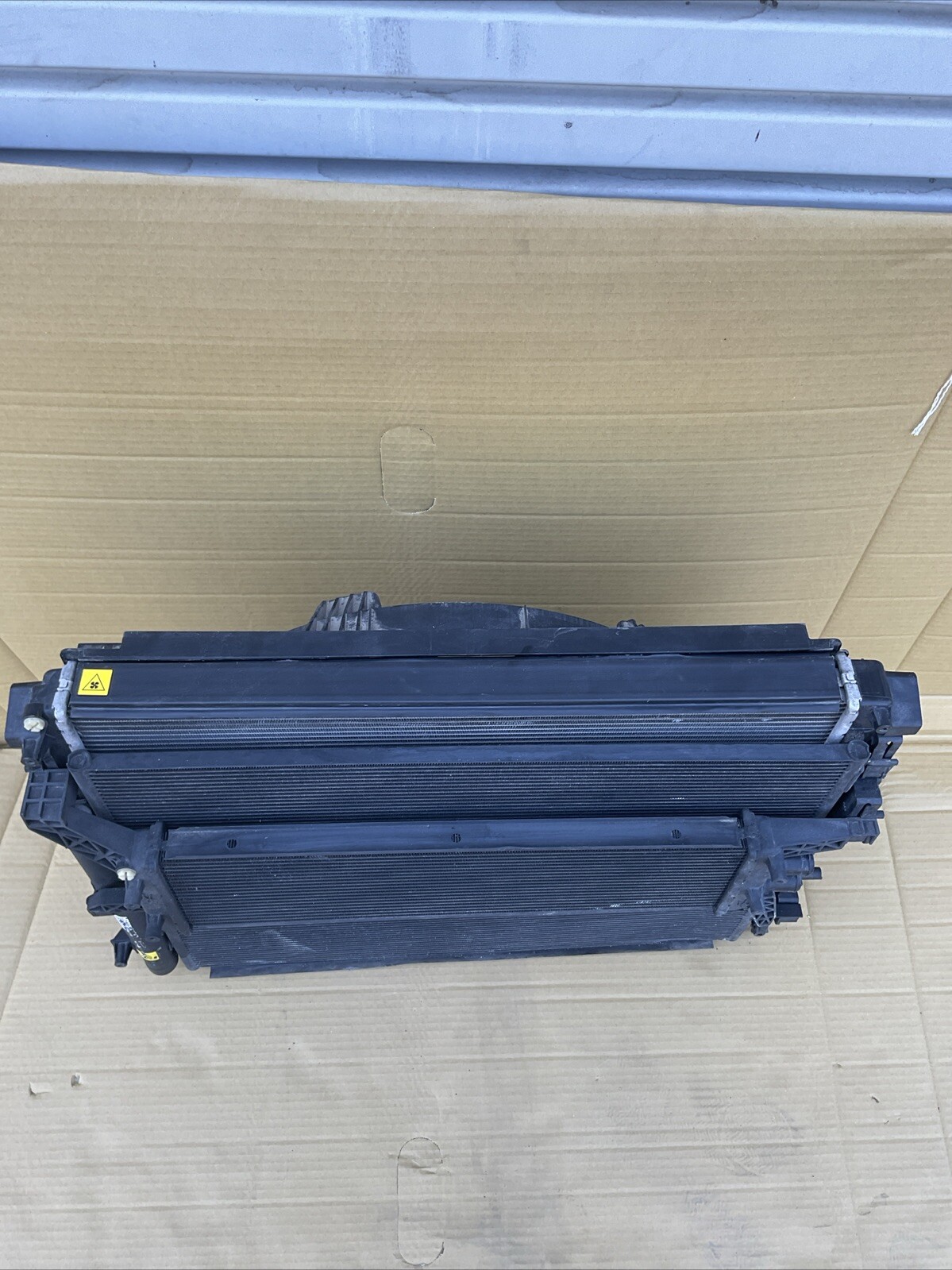 14-17 Maserati Quattroporte Ghibli Radiator A/C Condenser Cooling Fan Set OEM