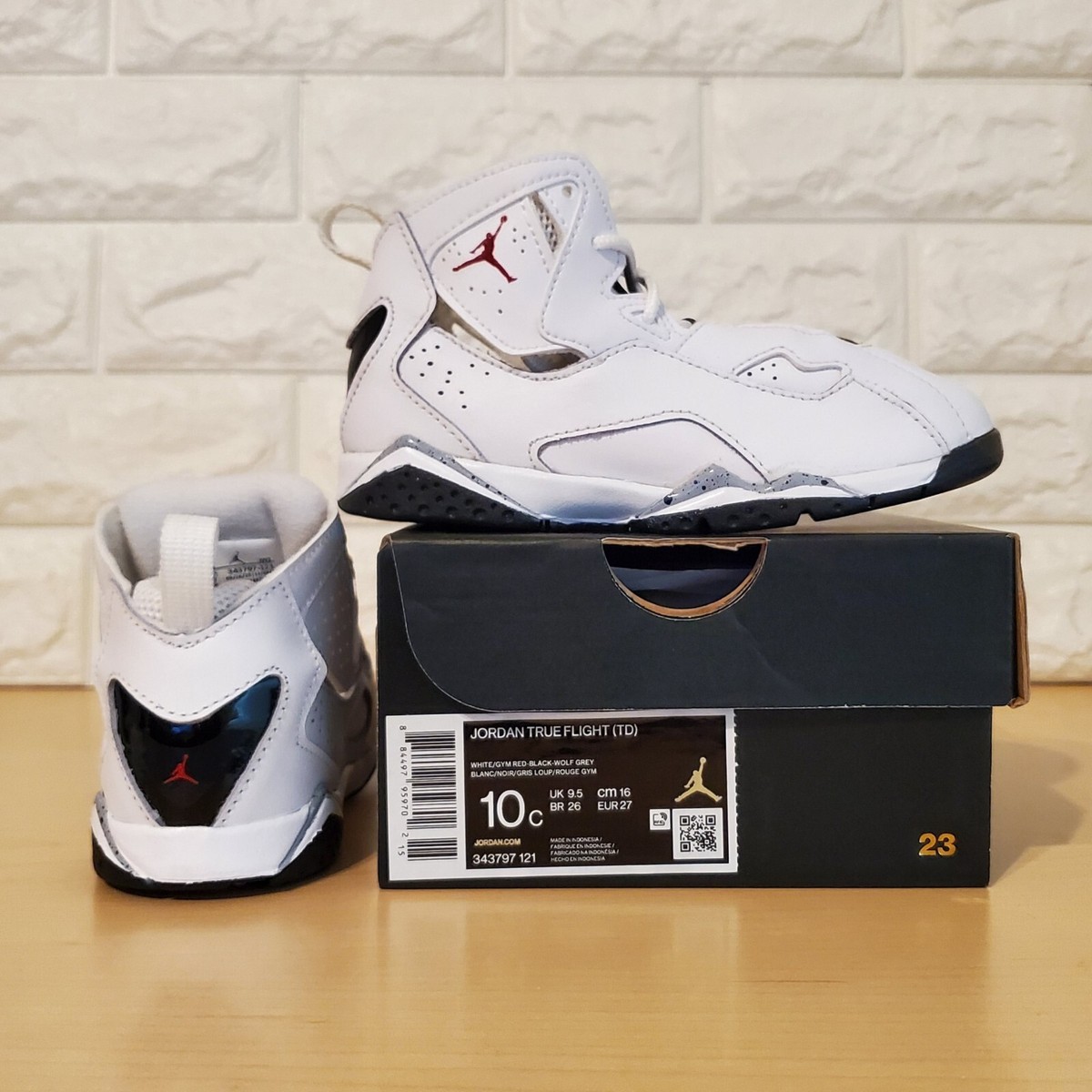 Nike Jordan True Flight TD Size 10c Toddler White Red Black 343797-121  *Defects