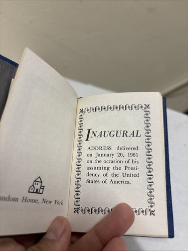 Juego completo de miniatura de casa aleatoria 1966 "A John F. Kennedy Memorial Miniature" - Imagen 5 de 6