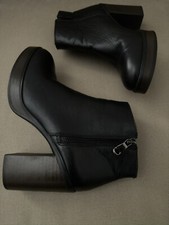 Stivaletti Tronchetti Bata Tacco Alto Con Plateau