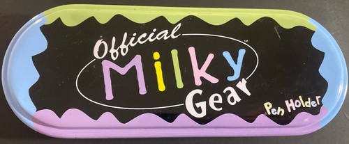 VINTAGE 1990’S OFFICIAL MILKY GEAR PEN HOLDER/CASE!! - Afbeelding 1 van 5