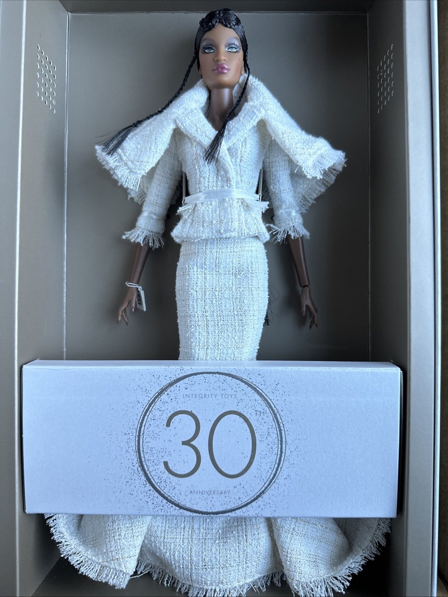 ファッションロイヤリティー　インド Integrity Fashion Royalty 30th Anniversary Mother Of Pearl Janay