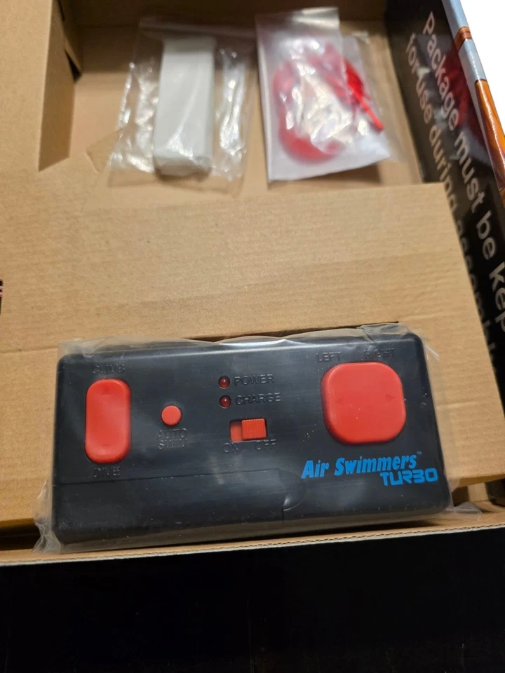 Angry Birds Air Swimmers Turbo Remote Control Flying Balloon RC Rovio **READ** - Image 3 of 4