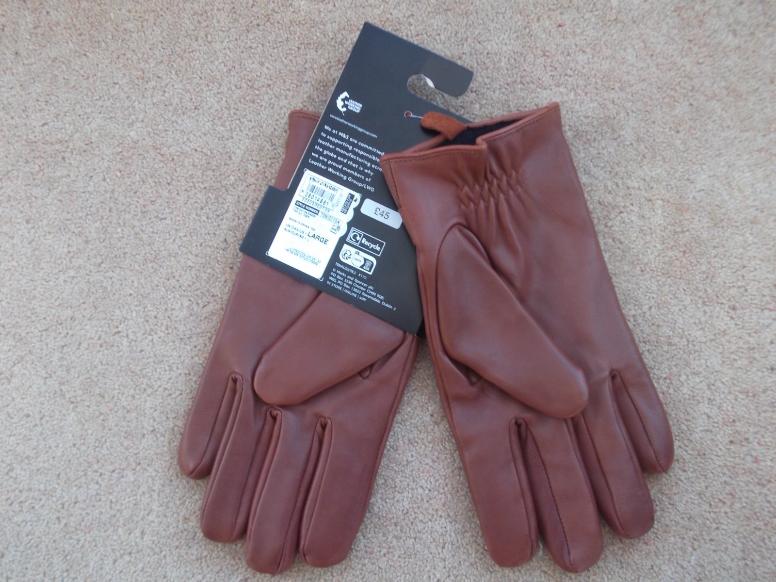 Marks & Spencers Autograph tan brown soft leather gloves Large image 2