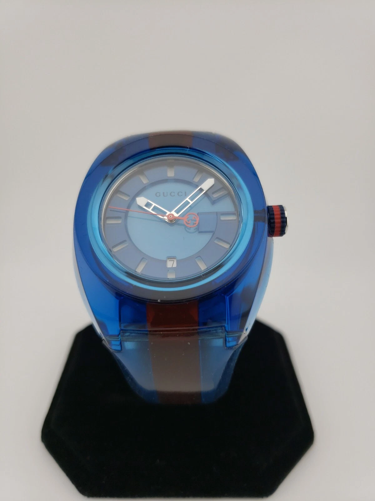 Montre à quartz suisse bicolore pour homme Gucci Sync XL cadran bleu   YA137112