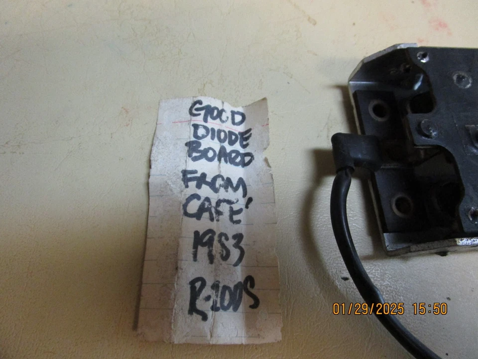 Placa de diodo BMW Airhead ~ de un R100S 1983 Foto 3 de 3
