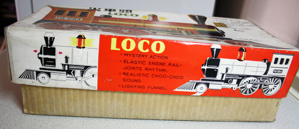 AMAZING VINTAGE 60'S ME 684 LOCO TIN TRAIN BATTERY LITHO CHINA