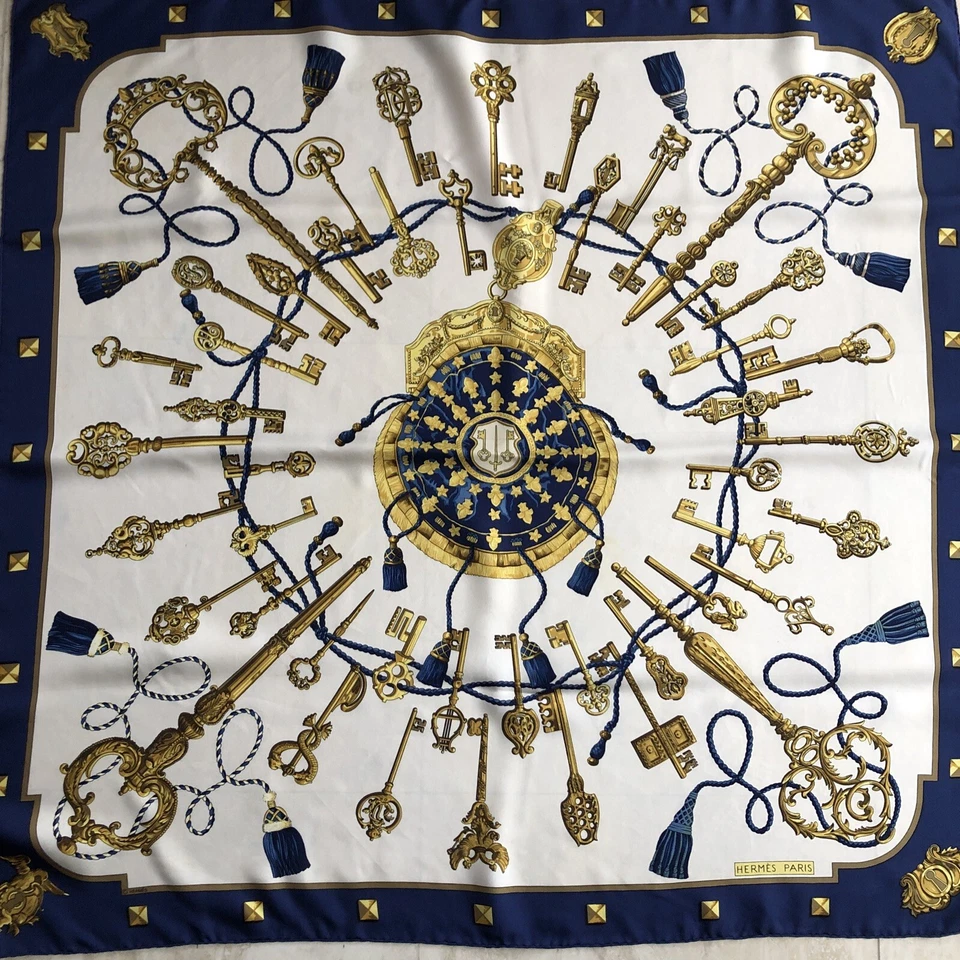 HERMÈS Rare Carré Foulard Vintage Soie PARIS -les Clés-90 X90Cm. TBE - Photo 1/4