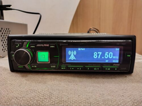 Alpine IDE-178BT Car Stereo Mobile Media Station Fully Working 24Bit