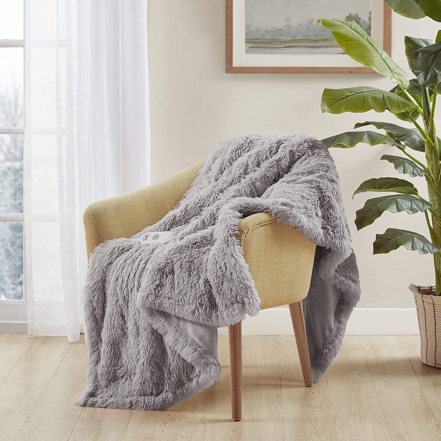 Mila Shaggy Faux Fur Heated Blanket – Ultra Soft Fast Warming Throw