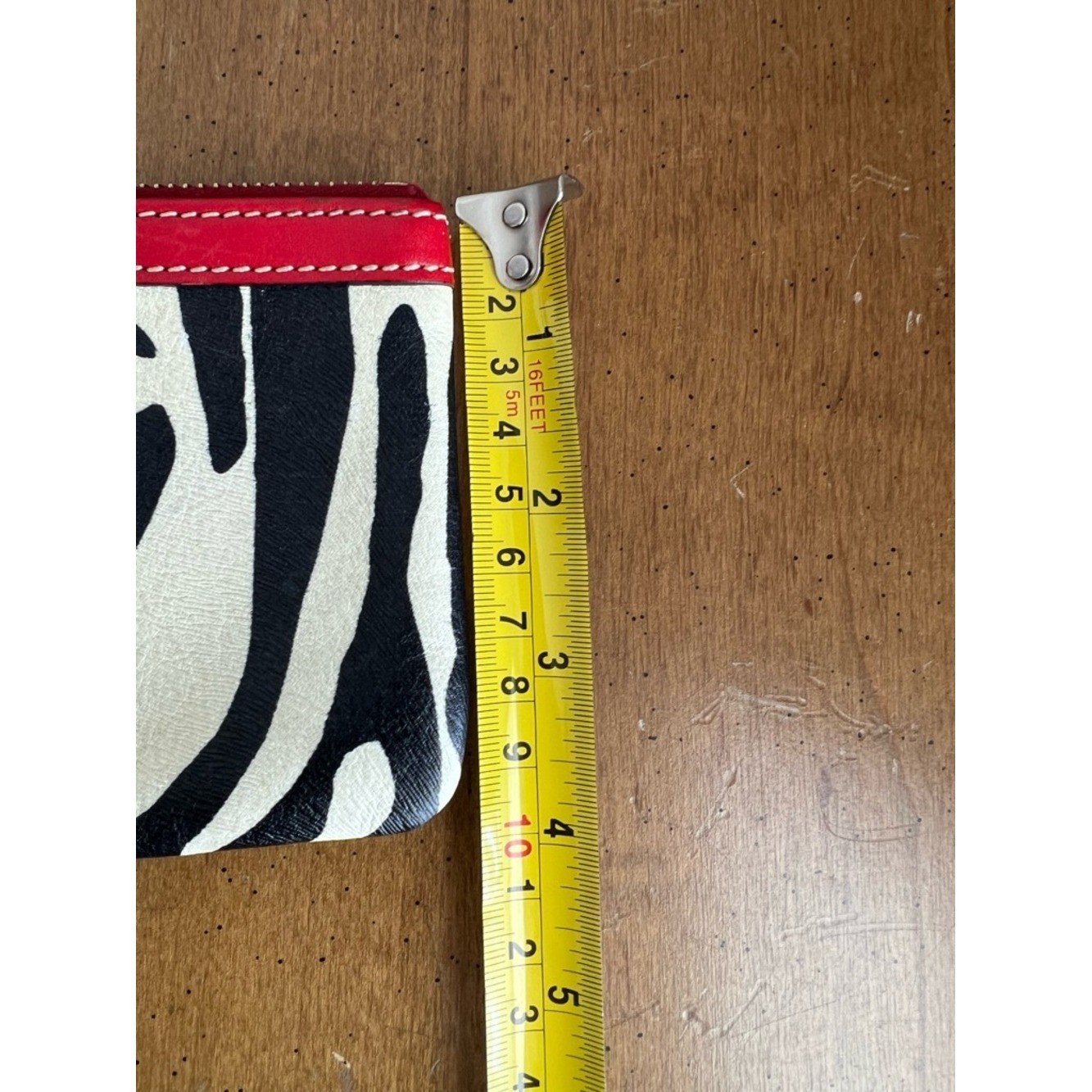 💕 Dooney And Bourke 1975 Wristlet Coin Bag Zebra Print Leather red trim Vintage image 6