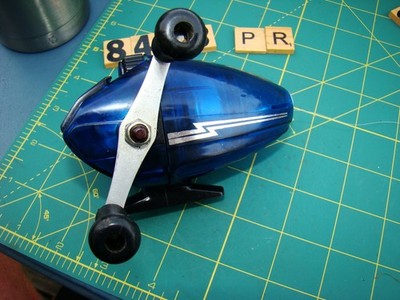 V8483 PR SWEDE MADE IN USA BLUE TURBOCAST T 1000 SPINCAST FISHING