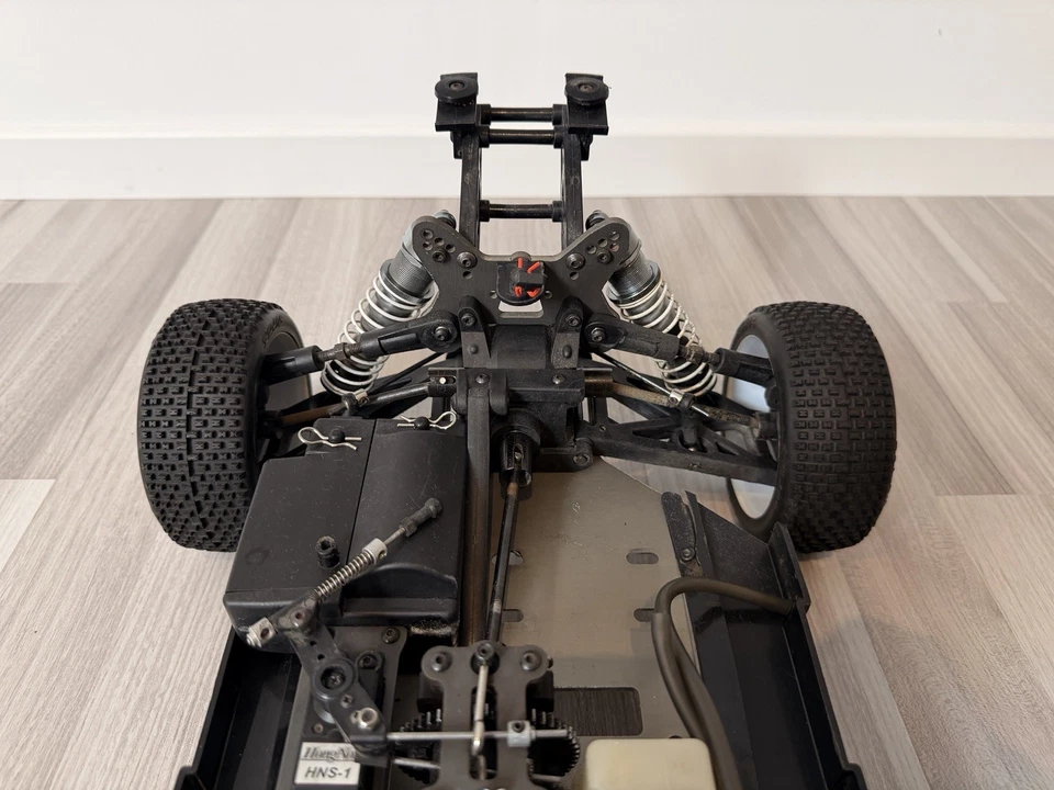 Jamara Ultra LX2 1:8 Verbrenner Buggy HongNor - Roller mit Servos - Nitro - Bild 3 von 4