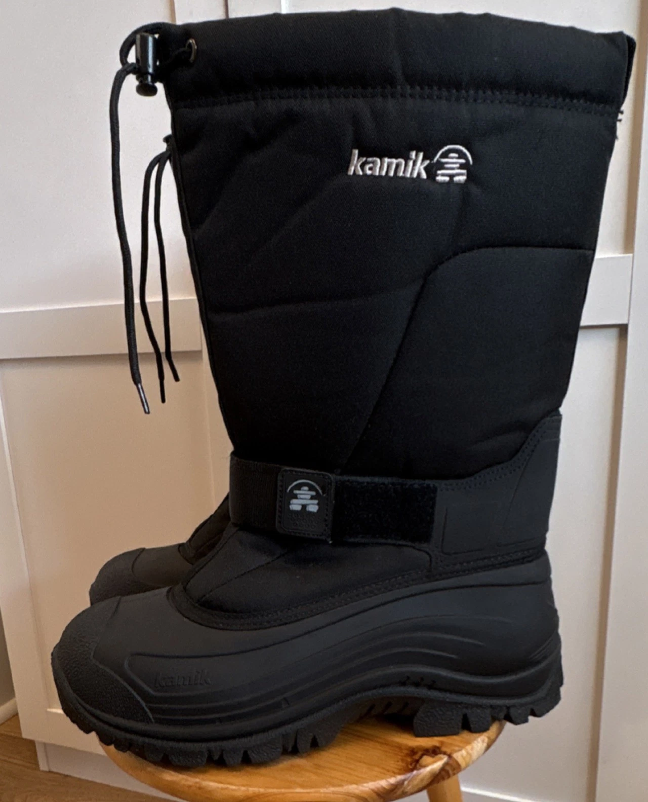 Kamik Men Black Waterproof insulated Mid-Calf Snow Boots Size 10