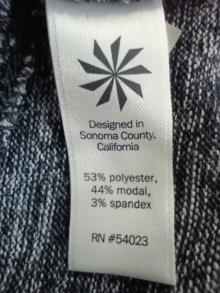 Camisa de yoga Athleta Pose en capas espalda abierta manga larga talla XS gris jaspeado espalda en T Foto 3 de 4