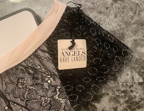 NUEVAS CON ETIQUETAS BRAGAS TANGA RARAS VICTORIA'S SECRET M ROSA SUAVE NEGRO ORO NEGRO - Imagen 4 de 7