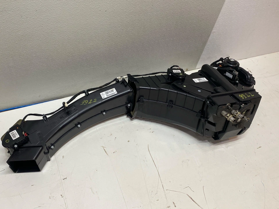 Подходит для заднего кондиционера 15–20 CHEVY SUBURBAN 5,3 л корпусная коробка с воздуховодом изготовитель оборудования - Изображение 2 из 4