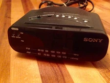 Sony Dream Machine FM/AM Clock Radio ICF-C212