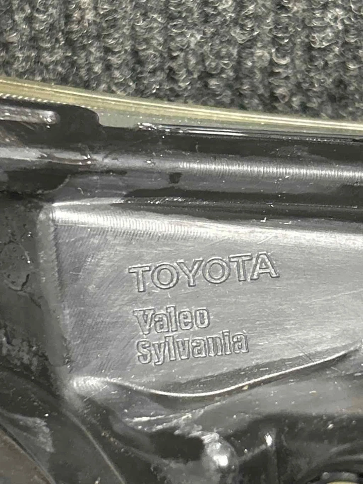 Fits 2009-14 Toyota Matrix OEM#: 8115002650 Foto 4 de 4