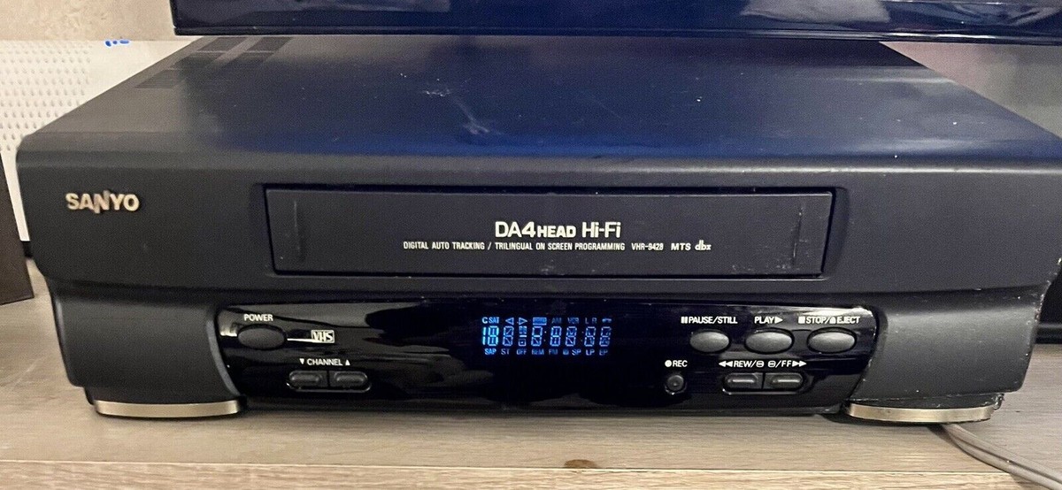 sanyo VCR VHS vhr-d9428 - Works - No Remote - VHS VCR Player