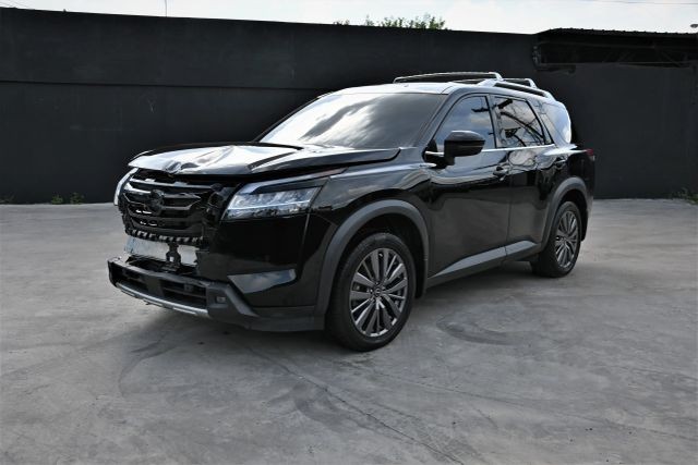 2024 Nissan Pathfinder SL Sport Utility 4D