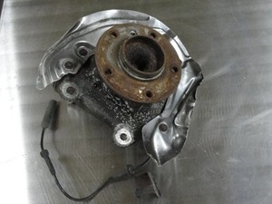 1 x BMW 3er E90 E92 E93  Achsschenkel Komplett Vorne Rechts 6764444