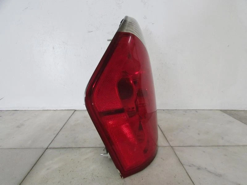 TAIL LIGHT 2006 INFINITI M35 LH OEM 25 美分面板安装 — 第 4/4 张图片