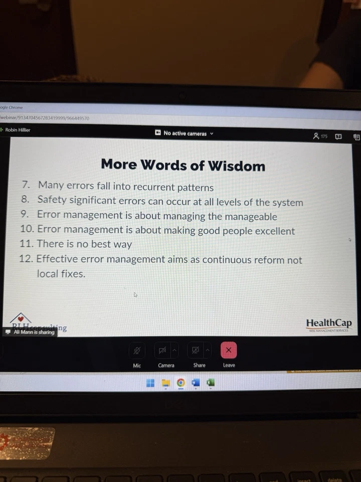 iRobot Braava Jet m6 6113 Ultimate Robot Mop M611320 Foto 2 de 4