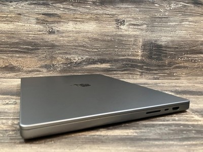 2023 MacBook Pro 16