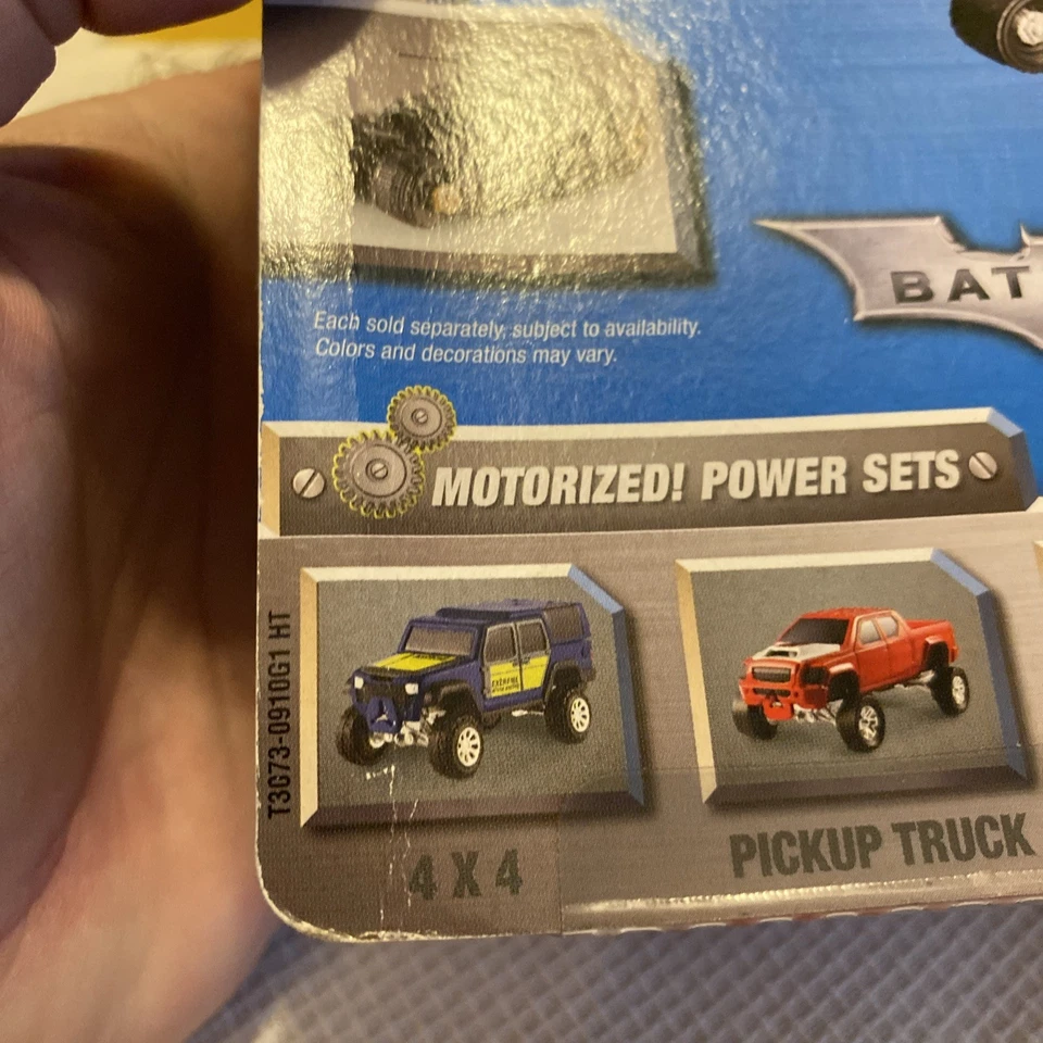 2009 Batman Tumbler Batmobile Hot Wheels Custom Motors Starter Set 100+ Ways - Image 4 of 4