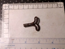 Antique Clock Key - Square Key / 3mm
