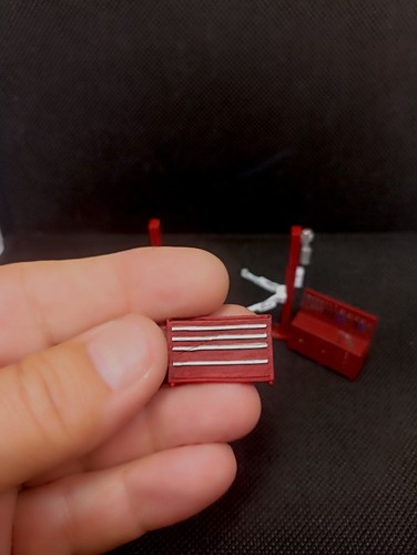 1/64 Scale Garage Equipment Set – Add Realism to Your Diorama! - 第 4/9 張圖片