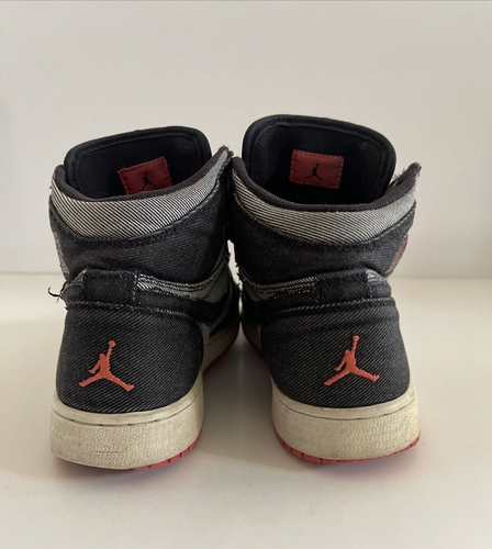 Air Jordan 1 Retro Canvas Alarming Mid Top Sneakers (440563-002) Taglia 6Y -LEGGI - Foto 4 di 9