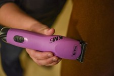 Wahl KM5 Rotary 2-Speed Professional Pet Grooming Clipper, Cotton Candy Pink