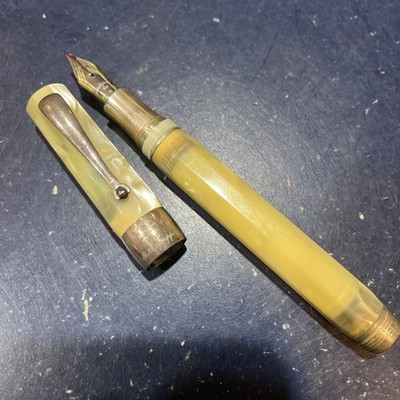 MONTEGRAPPA  Symphony Parchment  Pen w. M Nib & 1912 Logo