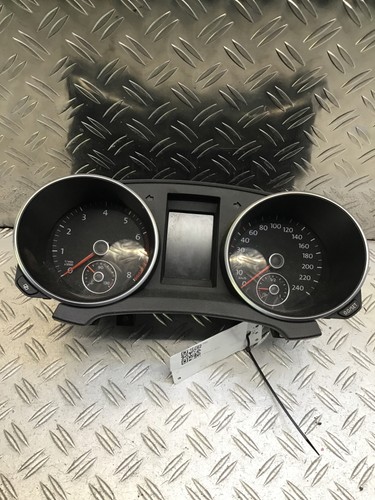 Tacho VW Golf VI (1K) 1.4 TSI 90kW 122PS 5K0920871 Kombiinstrument