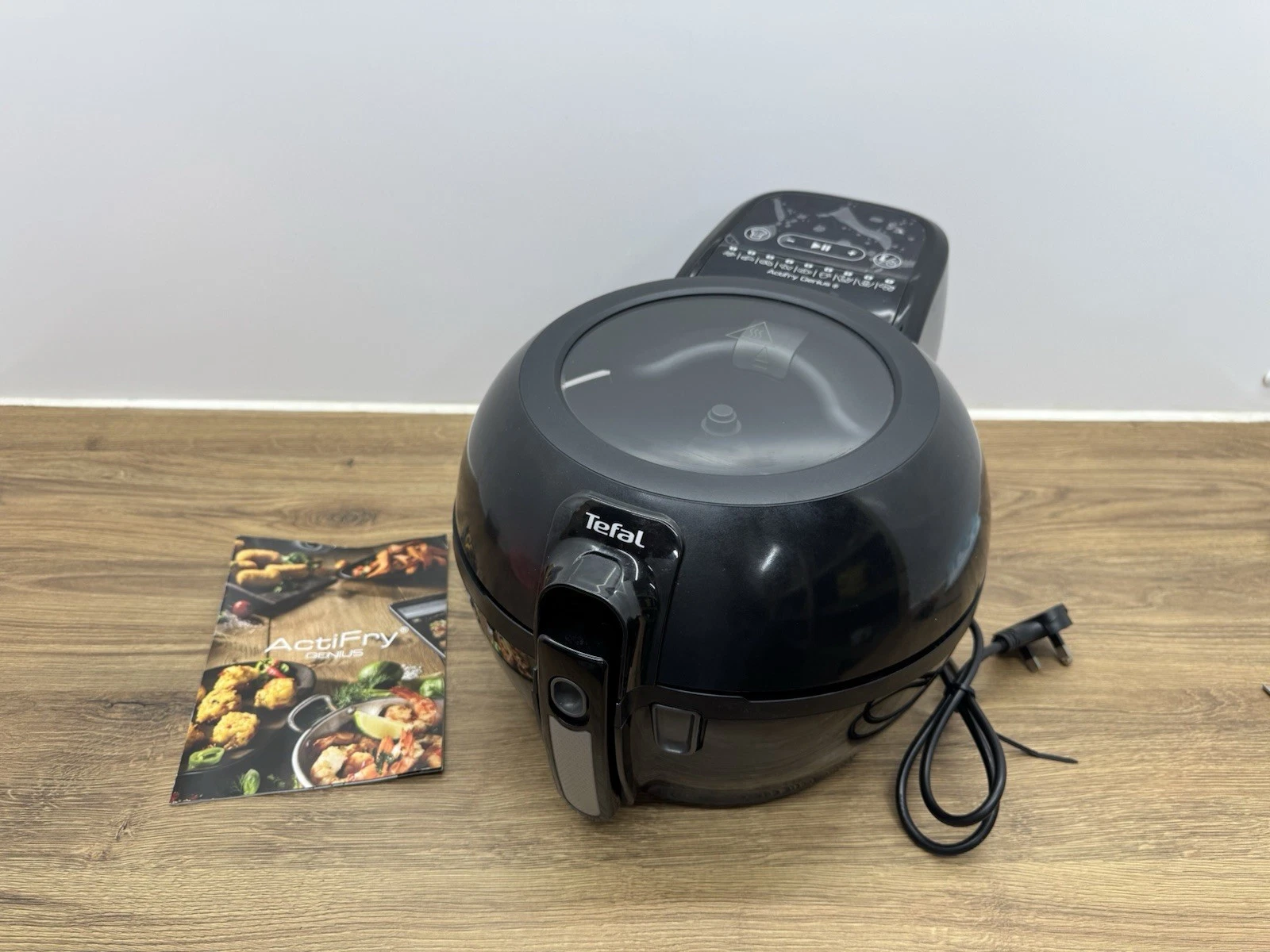 Tefal Actifry Genius Plus Low Fat Air Fryer Black Fully Functional
Opens in a new window or tab