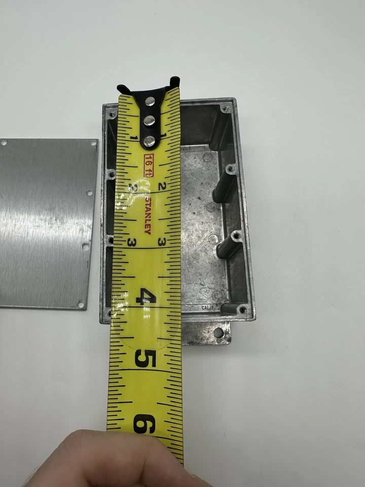 Caja de conductos Pomona Electronics 2906 Foto 3 de 4