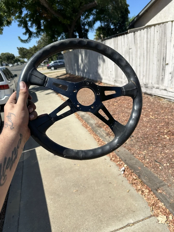 Volante Chevrolet C1500 (Suburban) 1988-1994 (C2500 C3500) OEM vazio - Imagem 2 de 3