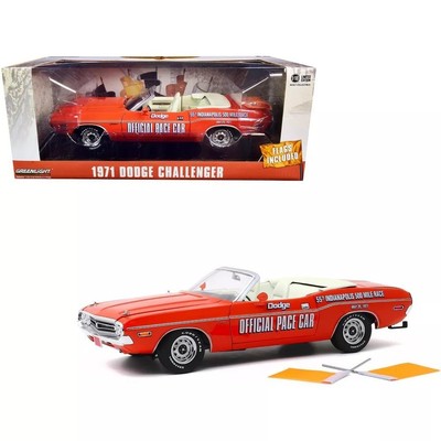 1971 Dodge Challenger Cabrio offizielles Tempoauto orange mit zwei orangen Flaggen